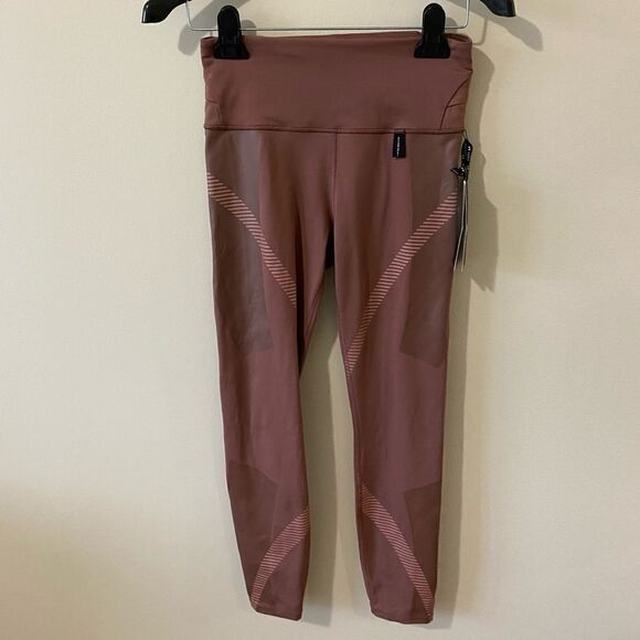 Athleta Legend 7/8 Tight - Picture 6 of 15